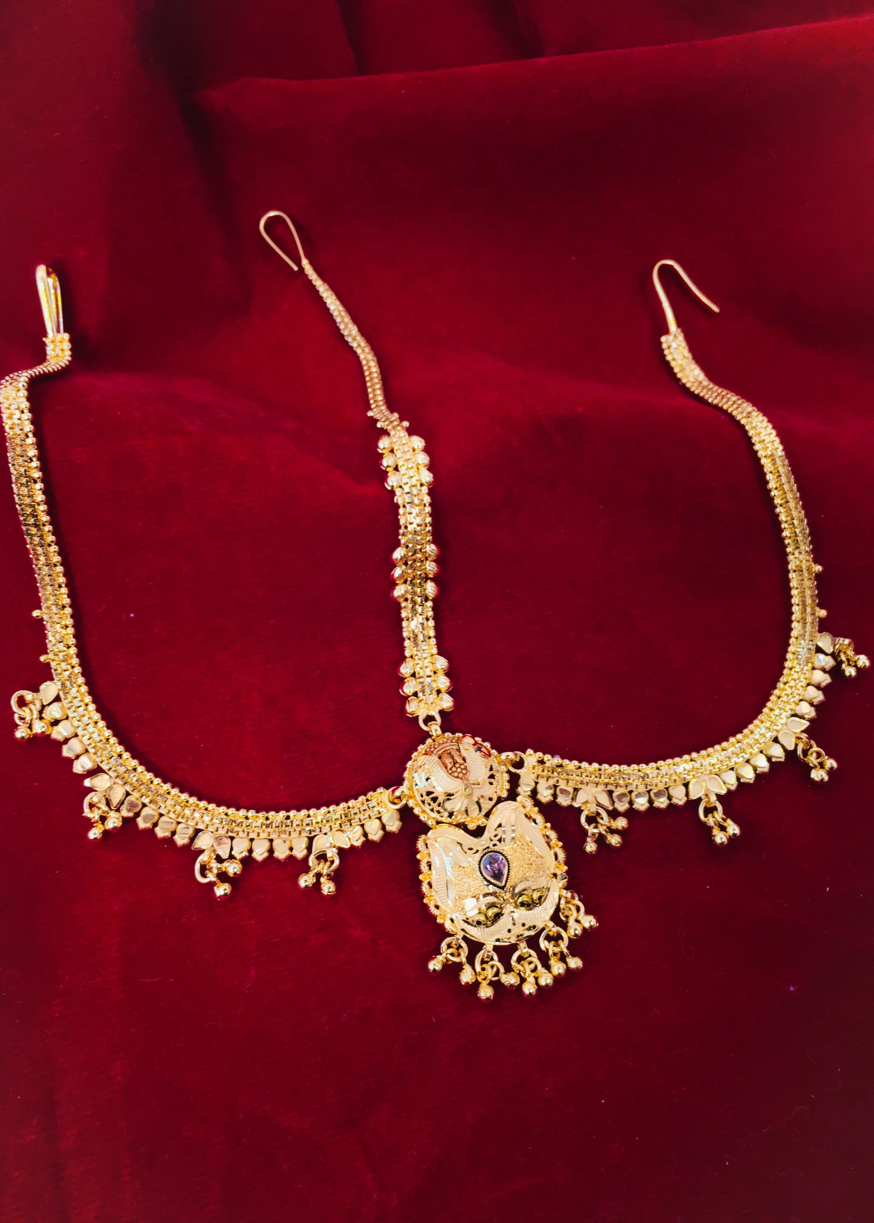 ATTRACTIVE DESIGNER BINDI