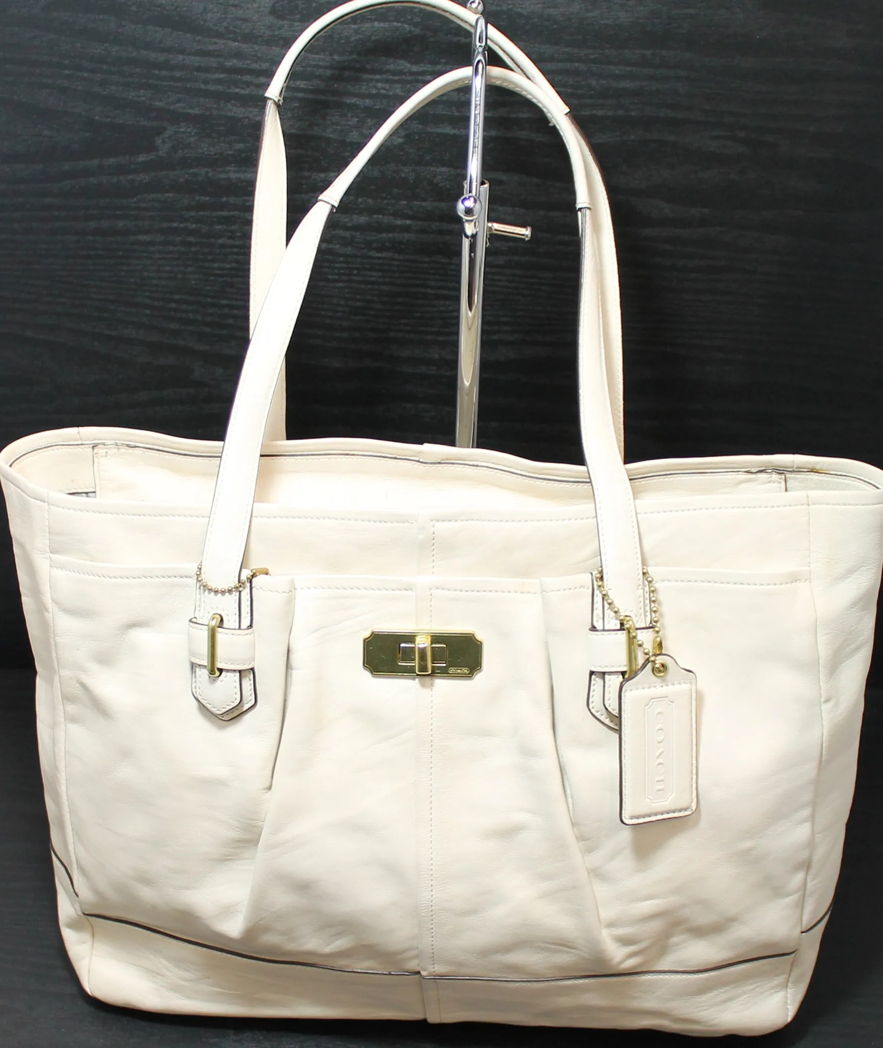 Coach Purse: 17815 Ivory Leather Shoulder Bag