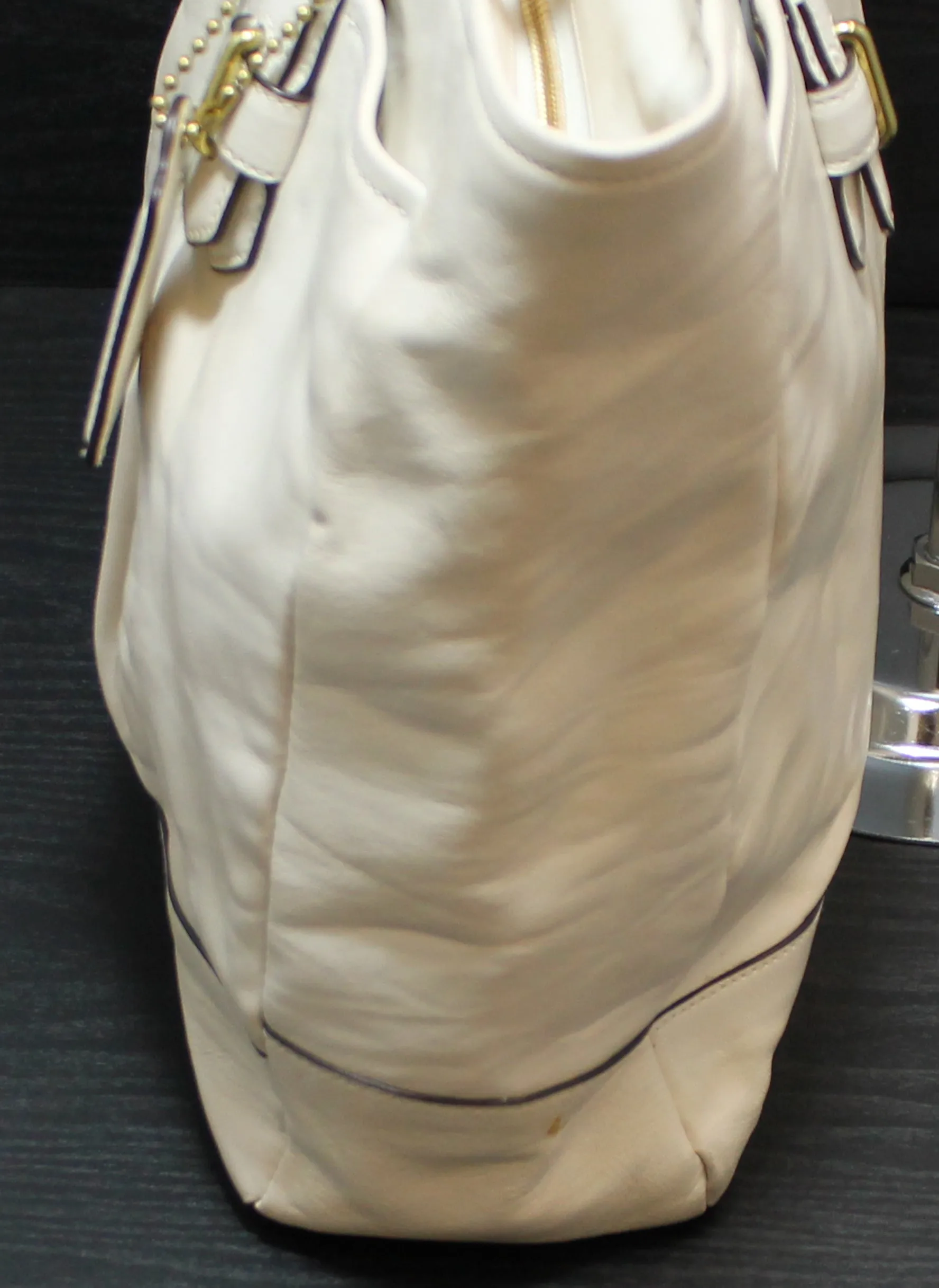 Coach Purse: 17815 Ivory Leather Shoulder Bag